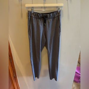 Lululemon track pants Heather grey size 4 length 25